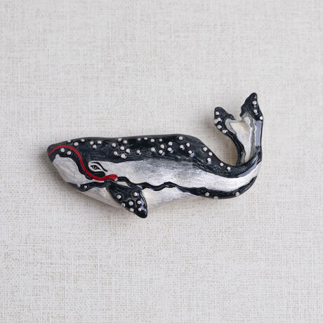 [^:OD089]Ɋ􂵂GtA̐썑F́u{{̌~ގv̌~ї߂ɂ܂B{{̓`ƂɃ_Ci~bNɕ`ꂽ̕ǴAÂlX𖣗Ă܂B~̊͗lA̔ZWȂǁA̐썑F̃^b`ɂĂɍČ܂B͂̂鍕~̑ї߂͈xYȂfUCB|CgƂĂ킹т⒅̐F߂Ă܂Byp؃{bNXzђ߂͏iɊ܂܂܂BӁȄi͕Ђ̐ElɂănhChōĂ܂B̂߁AЂƂЂƂ̓h\ɈقȂ@ׂȍƂȂĂ܂B܂Ap̕ԕi͏肩˂܂̂ŁABEї߂͎ORAlRz肵ɂȂĂ܂B╝ɂӉB