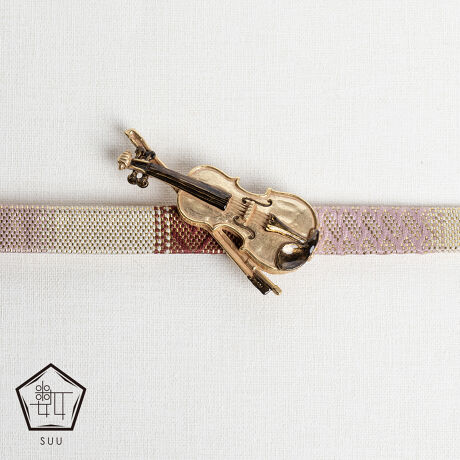 [^:OD114]iȂ܂AoCIƋ|̑ї߁BbL̐FVvȃfUCŁAzƂۂ^܂BoCI͒pɌXpxŃfUCA܂ŉytłĂ邩̂悤ȖƋCi܂ByDȕɂ߂̃ACełBђ߂͏iɊ܂܂܂BMade in JapanӁђ߂ɑΉiłBORlRx̂̂̕ɂgp̂߂łBEl__ƂŎdグĂ邽߁AF╗A̓ȂǂɌ̍܂BȂł͂̕\y݂BJbgKXr[YAWgpiɂ́AHAȋCAE_EꍇAFE`ɂ΂ꍇ܂Biɂ͖育܂̂ŁA炩߂BGꂽ܂܂≘ꂪtԂł̕u͂BTrJrAϐF̌ƂȂ܂Bgp͏_炩zŗD@ĂƂ߂܂BꏊAx̍ꏊA˓̓ꏊł̕ۊǂ͂BϐFEό`E򉻂̌ƂȂ܂BCA܁En܂̎gp͐F\ʂ݂̏NƂ܂̂łBȂql̎̓͂ȂꏊŕۊǂĂB̎ɂA݂₩ԂȂǂ̏Ǐ󂪏oꍇ܂Bُۂ͒ɂgp𒆎~AɂkBANZT[͖{̗prȊOɂ͎gpȂłBp̕ԕi͏肩˂܂̂ŁAB