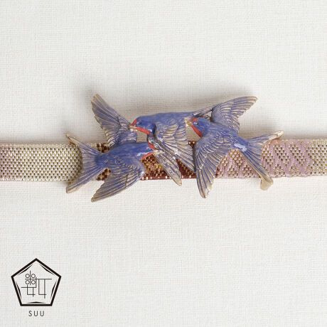 [^:OD115]OH̉ьlq\ї߁B̔Hƈ̂ƂȂApƉт畂сA܂ŋł邩̂悤Ɍ郆j[NȃfUCłB͉H̏dȂ肪悤F{Åۗ܂Bg|F(ׂɂ炢)̑̂ƑN₩ȎF̃RgXgACełBђ߂͏iɊ܂܂܂BMade in JapanӁђ߂ɑΉiłBORlRx̂̂̕ɂgp̂߂łBEl__ƂŎdグĂ邽߁AF╗A̓ȂǂɌ̍܂BȂł͂̕\y݂BJbgKXr[YAWgpiɂ́AHAȋCAE_EꍇAFE`ɂ΂ꍇ܂Biɂ͖育܂̂ŁA炩߂BGꂽ܂܂≘ꂪtԂł̕u͂BTrJrAϐF̌ƂȂ܂Bgp͏_炩zŗD@ĂƂ߂܂BꏊAx̍ꏊA˓̓ꏊł̕ۊǂ͂BϐFEό`E򉻂̌ƂȂ܂BCA܁En܂̎gp͐F\ʂ݂̏NƂ܂̂łBȂql̎̓͂ȂꏊŕۊǂĂB̎ɂA݂₩ԂȂǂ̏Ǐ󂪏oꍇ܂Bُۂ͒ɂgp𒆎~AɂkBANZT[͖{̗prȊOɂ͎gpȂłBp̕ԕi͏肩˂܂̂ŁAB