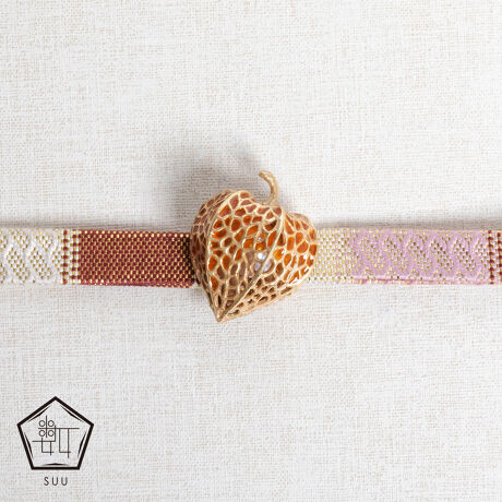 [^:OD103]nꂽS`[tɂї߂łBtEӁijŕ\̂dオɂ܂BSӁijꕔȂA̎ƌfUCɂȂĂ܂Bђ߂͏iɊ܂܂܂BMade in JapanӁђ߂ɑΉiłBORlRx̂̂̕ɂgp̂߂łBEl__ƂŎdグĂ邽߁AF╗A̓ȂǂɌ̍܂BȂł͂̕\y݂BJbgKXr[YAWgpiɂ́AHAȋCAE_EꍇAFE`ɂ΂ꍇ܂Biɂ͖育܂̂ŁA炩߂BGꂽ܂܂≘ꂪtԂł̕u͂BTrJrAϐF̌ƂȂ܂Bgp͏_炩zŗD@ĂƂ߂܂BꏊAx̍ꏊA˓̓ꏊł̕ۊǂ͂BϐFEό`E򉻂̌ƂȂ܂BCA܁En܂̎gp͐F\ʂ݂̏NƂ܂̂łBȂql̎̓͂ȂꏊŕۊǂĂB̎ɂA݂₩ԂȂǂ̏Ǐ󂪏oꍇ܂Bُۂ͒ɂgp𒆎~AɂkBANZT[͖{̗prȊOɂ͎gpȂłBp̕ԕi͏肩˂܂̂ŁAB