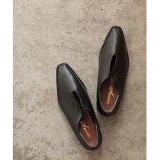 ステッチデザインローヒールVカットマニッシュパンプス