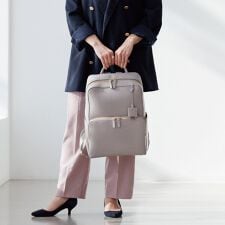 リュック A4収納可能 13.3インチPC 通勤  通学 フレイヤ2 お仕事 16126