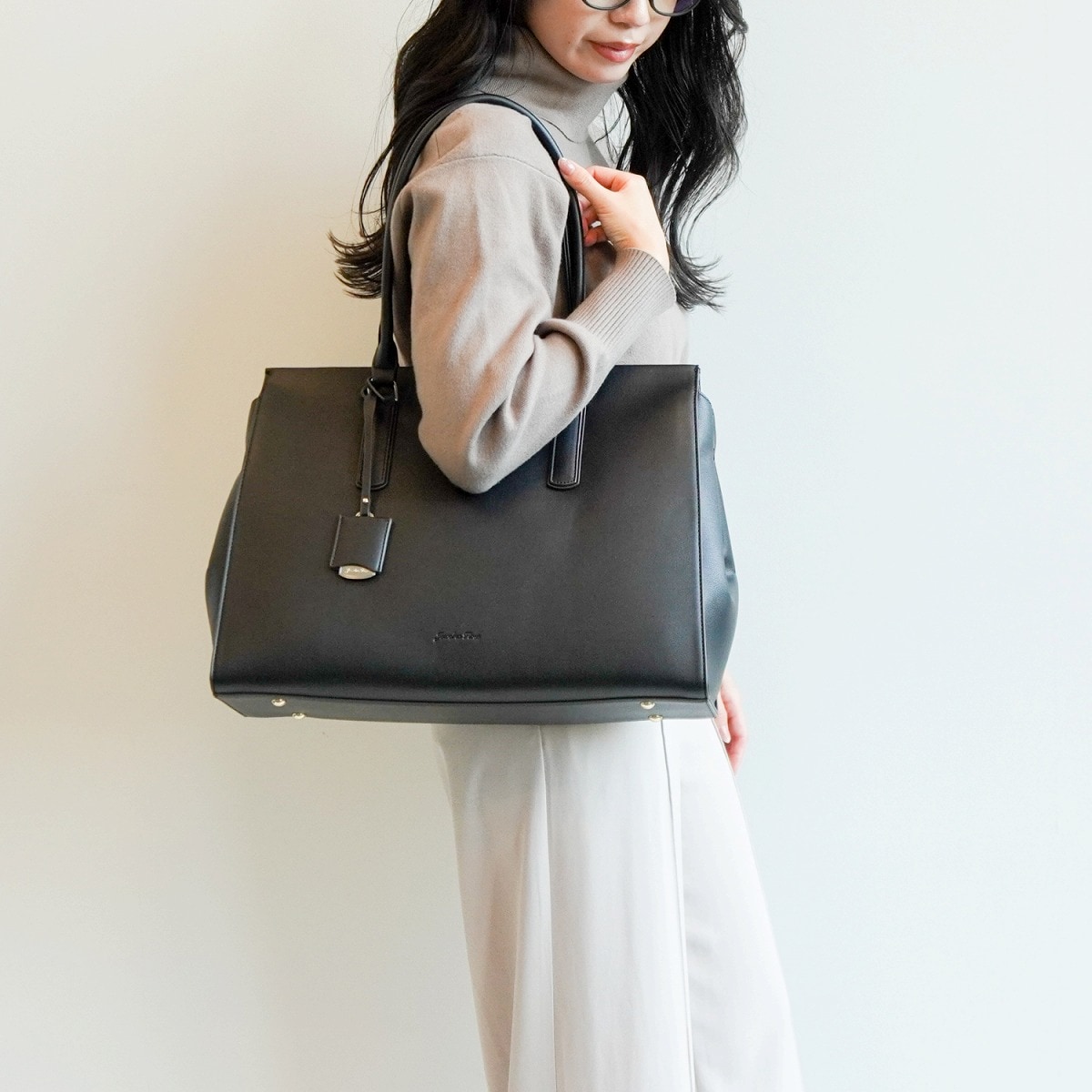 ジュエルナローズダニエラ A4サイズ ビジネスバッグ 通勤 色