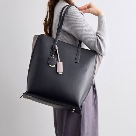 [^:16190]lCuOLobOvV[YŐVIy߃|CgzEƎLC߃fUCEVѐŜTCh̃oCJ[EוʂCɍ킹ĕςVGbgEƂɕ֗ȃGRobOtƎ}`L߂̃LC߃g[gobOBiŃJb`ƂfUCȂ̂ŃrWlXV[ő劈ԈႢȂInh͏߂ɐ݌vĂ̂ŁÃR[g𒅂ĂĂ|₷̂|Cg{̃J[ƃTCh̃oCJ[ɍ킹2t̃`[̓VvȃfUC̃ANZgɁ1tOȂǂ̃AW\łBTCh̃t@Xi[JƗVѐŜoCJ[oBוʂCɍ킹ăVGbgς܂B}`L̂Ŏ[͂͏\Bt@Xi[߂Ə}`肷̂ŁAX^CbVɌ|\łBJ[ƂɈقȂGRobOtĂ̂ŁARrjł̂Ƃɕ֗łB|Pbg̃t@Xi[|Pbgɂ҂[ł̂ŁAKvȎɃTbƎo܂BA4NAt@C(W22~H31cm)13.3C`PC(W31~H22~D2.5cm)[\ȃTCYBɂ͑SɃ|PbgݒuĂ̂ŁA|[`obOCobOŉו𕪂ȂĂȒPɐډ\łB}`L|PbgɂPCӋ@ATCh|Pbgɂ̓ybg{g܂ݎPȂǁAꂼ̏ɂ҂ȃ|Pbg܂BZLeB̍t@Xi[|Pbgɂ͒E\ȃL[XgbvtĂ܂BOɂ|PbgݒuĂ̂ŁAX}[gtHȂǂɎo̎[ɂg܂B[11|PbgځIy|PbgzEI[v|Pbg~4Et@Xi[|Pbg~1E13.3C`PCΉPCX[u~1E{gz_[~2Eyz_[~1yO|PbgzEwʂ|Pbg~1Et@Xi[|Pbg~1点BȅƖ̊֌WɂAۂFقȂČꍇ܂B܂AĂ郂j^[̊ɂĂۂ̐FƑقȂꍇ܂B\ȂdlύXꍇ܂̂ł܂B