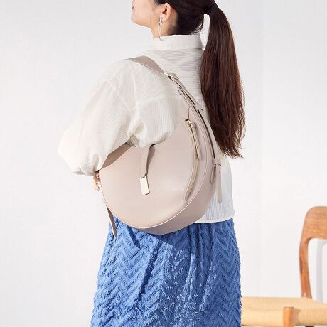 [^:16149]R[fBl[g̃ANZgɂȂ郉Eh^V_[y߃|CgzE炵RƂVGbgE|ii|\ȃV_[EX}[gɌ|ł锖}`fUCRƓIȃEhVGbgɁAiȃSv[gtxgzunhobOBS[h̃p[cgŗfUCObƉ؂₩ɉoBĩR[fBl[g̃ANZgɂȂĂ܂Bnh͒߉\Ȃ̂ŁAg[gobÔ悤Ɍ|AV_\obOƂăii|ALg܂B܂A}`RpNgȂ̂ŃX^CbVɂ܂Btg|Pbg͐[̂Œz[\łB[ڈEzERX|[`EA5TCY蒠E500mLybg{gȂǁy|PbgzEI[v|Pbg~1Et@Xi[|Pbg~1yO|PbgzEtgt@Xi[|Pbg~1点BȅƖ̊֌WɂAۂFقȂČꍇ܂B܂AĂ郂j^[̊ɂĂۂ̐FƑقȂꍇ܂B\ȂdlύXꍇ܂̂ł܂B