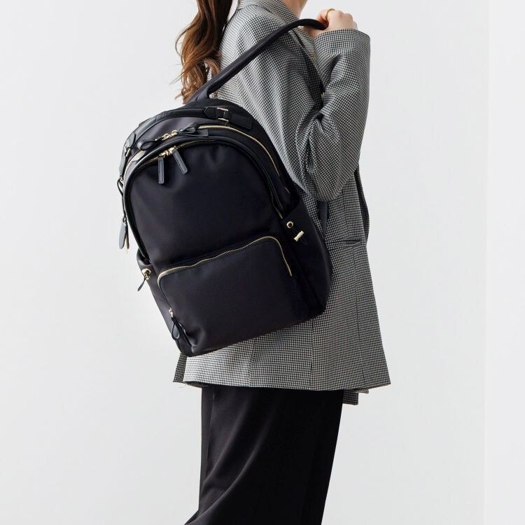 リュックサック 3気室 A4収納可能 13.3インチPC 通勤 通学 キラハピ