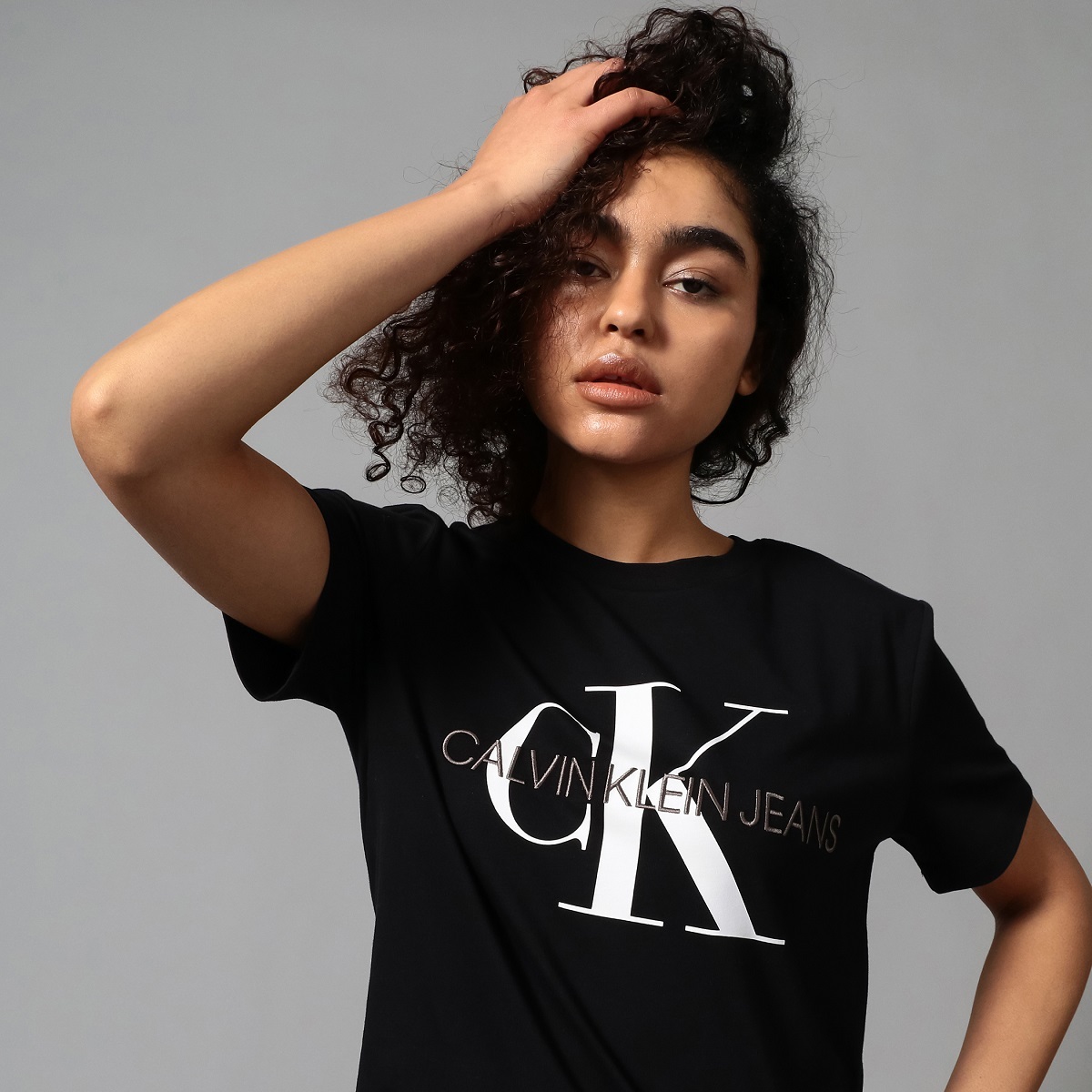 モノグラム ロゴ ショートスリーブ Tシャツ | カルバン・クライン 