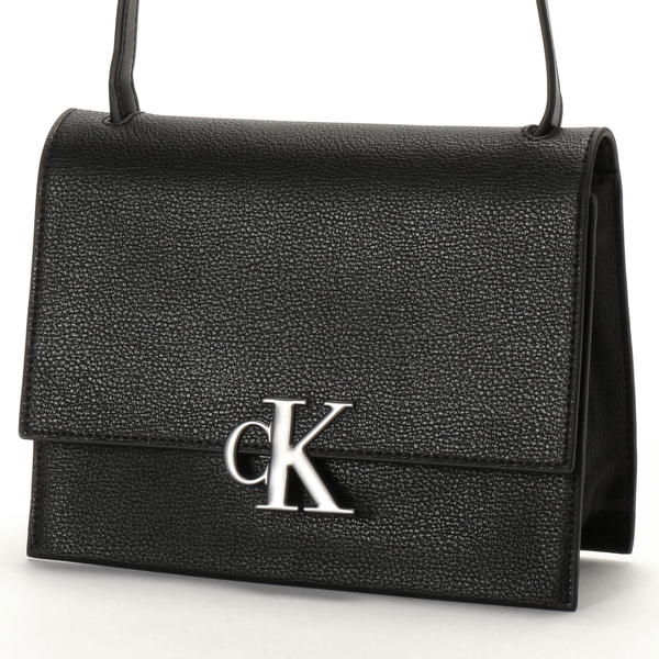 MINIMAL MONOGRAM フラップ バッグ | カルバン・クライン(Calvin Klein) | ファッション通販 マルイウェブチャネル