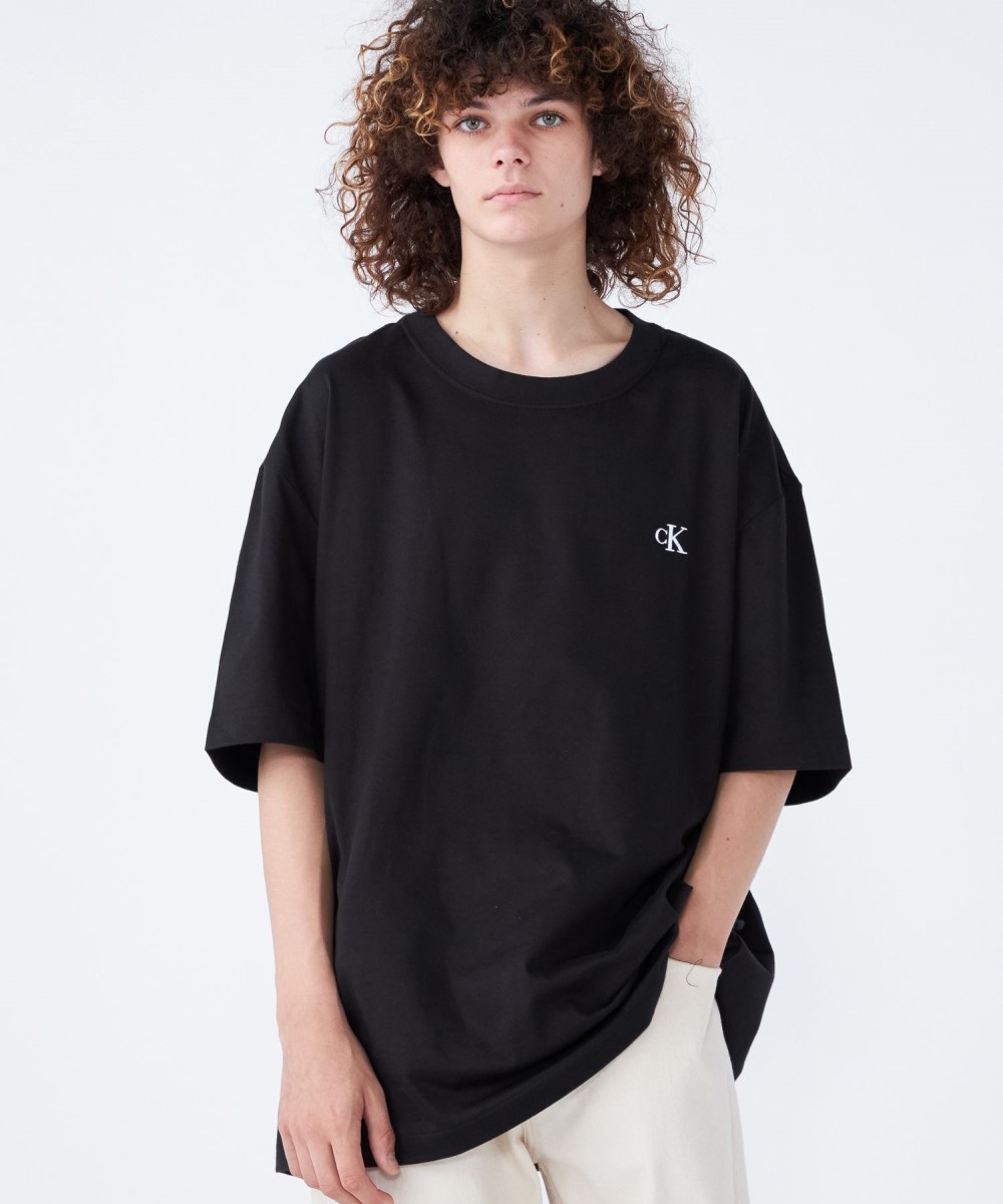リラックス クルーネック Tシャツ | カルバン・クライン(Calvin Klein ...