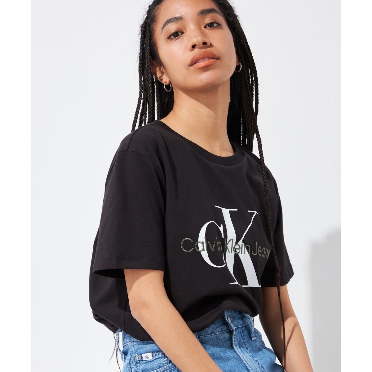 モノグラム ロゴ Tシャツ | カルバン・クライン(Calvin Klein