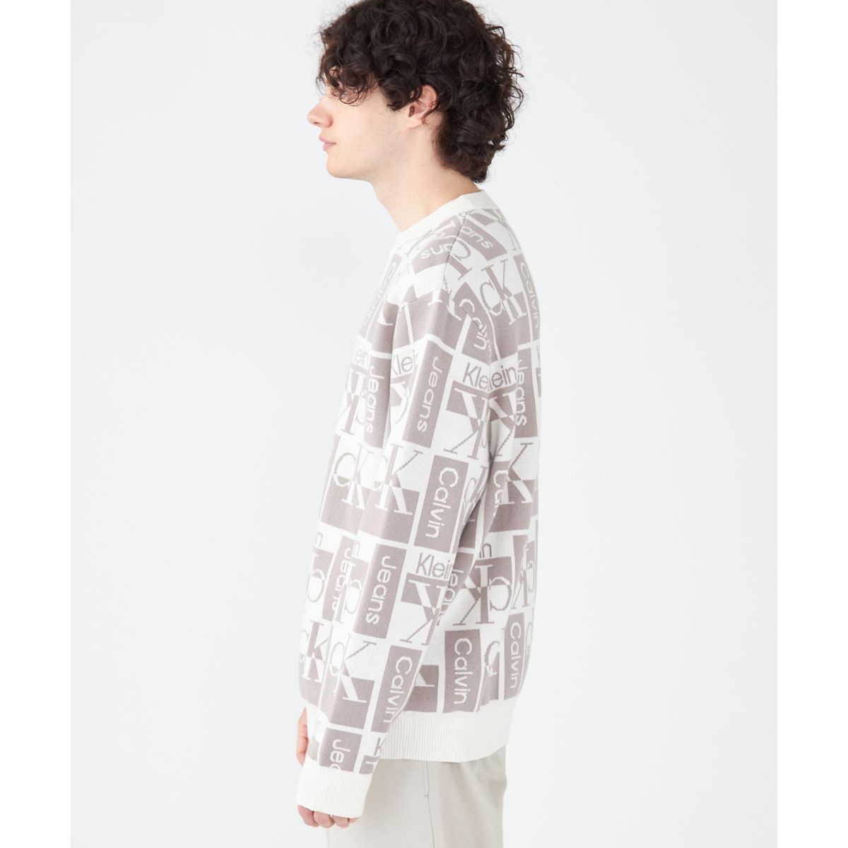 オールオーバーロゴセーター | カルバン・クライン(Calvin Klein 