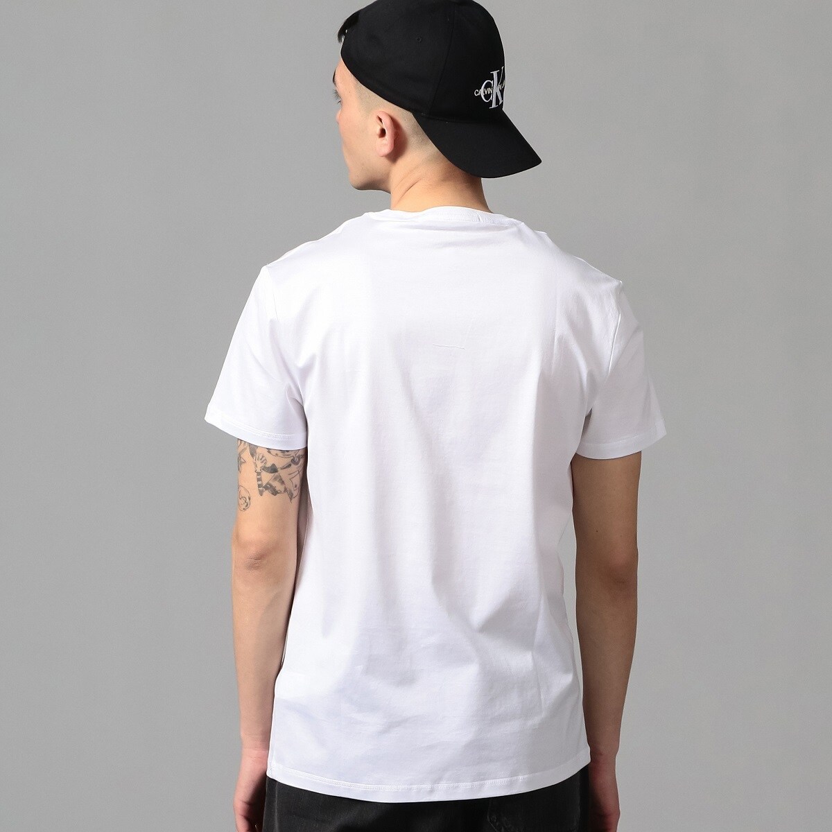 【CALVINKLEINJEANS】ワンポイントロゴTシャツ 【CALVINKLEINJEANS】ワンポイントロゴTシャツ