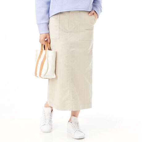 [^:NBW82432]݂̂R[fCfނ̗pRNVBLvV[fC[[X܂ŁAKɒpłXJ[głBChYI[KjbNRbgƌyʂȃ|GXekDfނgpAKxɐLk܂BTHE NORTH FACE1970Nォ1980N̐iɑAD̑ϋvサfUC̃ANZgɂȂA[^bNdlȂǁANVJȃfBe[𓥏PĂ܂BEGXg͒EeՂŃTCY߂₷EFrOxgdlBTChɃ|PbgzuĂ܂BGł^CgȃVGbgȂAgɃXbgċr΂WɂfUCBJWAȑfނɋ@\AH̏߂~܂ŒԒpłACełB