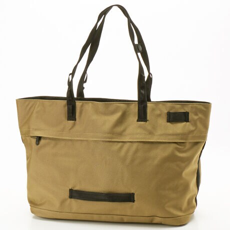 [^:NM82411]ss̃X^CɃtBbg~j}ȃfUCȂ@\Iȃg[gobOłBfނɂ́A1680fj[̃TCNoXeBbNiC̗pAϋv̍Ɗz𗼗B߂̎͌|łATChɂ͎^т֗ɂOunhĂ܂B16C`܂őΉPCX[uAו₷{̓̑ʂȃ|PbgA|ȂłTbƃANZXłXbg|PbgȂǁAss̗֐ǋ@\Ă܂B