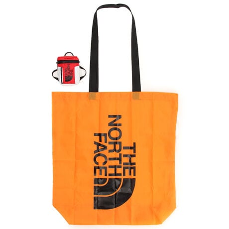 [^:NN32328]THE NORTH FACE̒ԃACeuBC Fuse BoxvV[Ỹ|[`ƁA|[`Ɏ[\ȃg[gobÕZbgłB~j|[`̑fނPUR[eBO{ϋvfނ̗pBwʂɃL[OtŁAL[z_[ƂĂgpł܂BRpNgɎ[łg[gobÓATuobO₨ɕ֗ȃTCYi39cmAs11cmA40cmjB