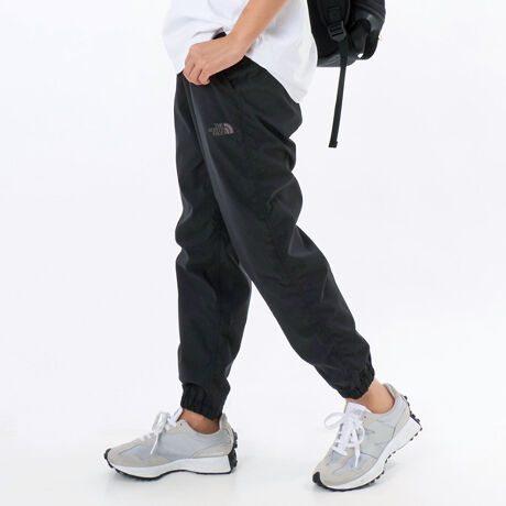 [^:NBW62592]̒ł̃ANeBreBŎg₷@\ƃfUC𗼗p̃jOpcłBCfނ̓TCNꕔgp|GXeŁAtȕ̕z吶nɎdグĂ܂BVGbg͕LR[fBl[g₷bNXtBbgłBEGXg̓hC^b`ȃgRbgfނ̗pAOƌɍv6̃Xgb`bV|Pbg𑕔BX}[gtHhp̃WPbgȂǂ[łApbNwKvȂV`G[Vŏd󂵂܂B̓V[OdlŌyȑ΂T|[g܂B