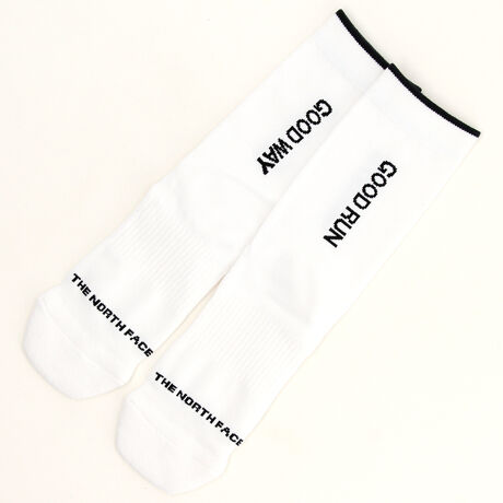 [^:NN82505]ʋC̃jO\bNXłBfނɂ́AʓIȃ|GXeϋvƃXgb`PBTƃ|GXe点ɖaтfނ̗pBʋCɗDAV̂ȕ̗SnłBy܂̃A[`T|[g\sׂ̕yAܐƂƂ̓pCdlŃNbV߂Ă܂BCIɂ|WEXeCtbVH̍RۖhL𑕔BuGOODRUN GOODWAYṽbZ[WSfUCNVJȃJ[ŁÃg[jO⃉jOȂǂŊ􂵂܂B