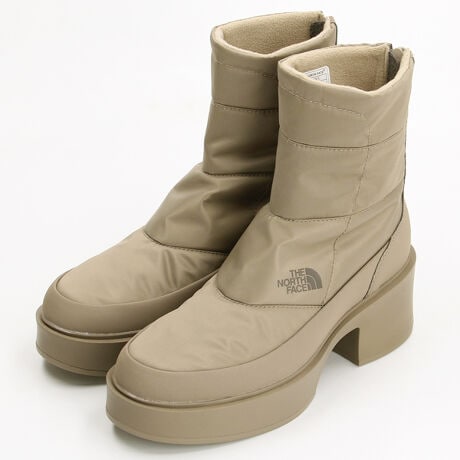 [^:NFW52574]ssł̏̑X}[gɉKɂ}`RfBVu[cłBAbp[fUĆAǂȃX^Cɂ}b`邫ꂢ߂ȃVGbgɎdグĂ܂BԂׂ͍̓߂̔fUCȂAobNWbvdlŃX[YɒE\B̓t[XŃCjOāA肪ǂۉ߂Ă܂BAbp[ɁAiȌ򊴂Tefނ̗pBۉfނɁuTHERMOLITE ECOMADEv̗pAhfނɁuTEKWPROOFvzuBAEg\[́uVibram MEGAGRIPv́AhCȘHʂłEFbgȘHʂłObv͂𔭊܂BH~V[Y̗CGꂩ瑫ȂA܂܂ȃEGAɃX^COłu[cłB