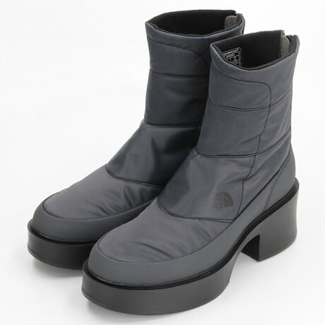 [^:NFW52574]ssł̏̑X}[gɉKɂ}`RfBVu[cłBAbp[fUĆAǂȃX^Cɂ}b`邫ꂢ߂ȃVGbgɎdグĂ܂BԂׂ͍̓߂̔fUCȂAobNWbvdlŃX[YɒE\B̓t[XŃCjOāA肪ǂۉ߂Ă܂BAbp[ɁAiȌ򊴂Tefނ̗pBۉfނɁuTHERMOLITE ECOMADEv̗pAhfނɁuTEKWPROOFvzuBAEg\[́uVibram MEGAGRIPv́AhCȘHʂłEFbgȘHʂłObv͂𔭊܂BH~V[Y̗CGꂩ瑫ȂA܂܂ȃEGAɃX^COłu[cłB