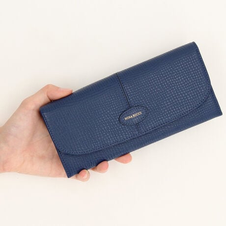 [^:085168410]ӂƂJWAȊpV{̌^{^b`̗ǂzłBZ^[nMƑȉ~`̊vpb`|Cg̃VvȃfUCłBt@Xi[̊vɂ͎O\ȃS̃`[Ă܂BS`[tNINA RICCĨuhR[ĥЂƂōWG[ȂǂŎgĂ܂B`[̗ʂɂNINA RICCĨS󂳂Ă܂BɂރXȃ^CvAՂ[łċ@\IȌ`܂ŃoG[VLȃCibvpӂ܂Bji b`@NINA RICCI }VEGhE