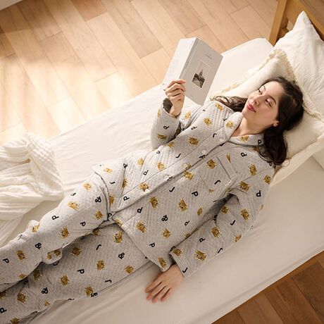 [^:PJR191-54200]lC̃klbgςU΂߂ꂽAڌLg̑OJpW}B ڌLg͏_炩GɁAȓłӂ牷̂́BG߂̂Ԃ߂܂B OJdlȂ̂ŒEȒPŁAbNX^Cɂ҂B Lgn̂炩ƃklbg̉炵ŁA肵Ȃ߂ԂSn悭ʂ܂B ł̃bNX^C͂AMtgƂĂ΂ACełB