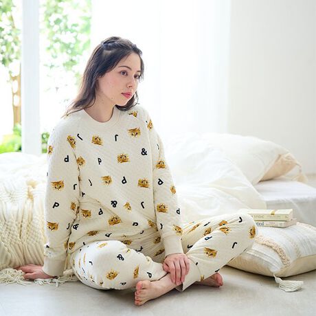 [^:PJR190-54200]lC̃klbgςU΂߂ꂽAڌLg̃vI[o[^CṽpW}łB ڌLg͏_炩GɁAȓłӂ牷̂́B Ƒɂ̓u{ĂA߂オ炸KȒSnL[v܂B G߂̂ԂAƂ𗼗ĉ߂ꒅł B