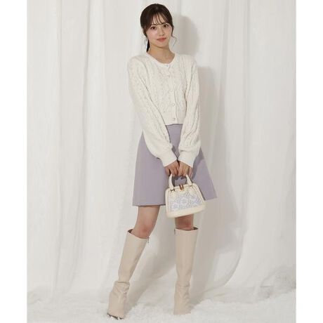 [^ԁF20082422200193]bvXJ[g̃VGbgrĂAV~jXJ[gyDesignzEE[CNȌڂ̐nɂS[h{^i悭dグĂ`~jXJ[gBEVvȃfBe[ȂAAVg[ȃtgfUCR[fBl[gɓvXĂ܂IE{^EF[uj[NȃtĤ̗̂pA邽тɃLLP܂BESdl̃EGXgobNɉčt@Xi[tŁA₷fUCȂ̃|CgEɌčL`VGbgrʂoEƂ܂EGXgCׂĂ܂IE{[̂jbggbvXȂǂƃR[fBl[ĝIXXyFabriczEE[CNȌڂ̐ngpBEn̂闠ntBEGNAx_[A`R[3FWJƂȂ܂ByCarezhCN[jO