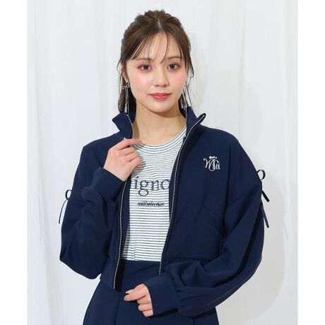 [^ԁF20082518100091]tF~jX^Cɂ킹₷AV[g̃gbNWPbgByDesignzEWILLSELECTION炵ÂvXXEFbgV[Y̐V삪BEghCNȃTChe[vׂ͍߂̃CɎdグA{ԂƂŃK[[ȃANZgɁBẼShJp[|CgƂȂĂ܂IEG̗ǂ|`ngpAbNXł钅SnłBEs[X̉HDΊÃJWAMIXX^CɁAL~\[ugbvƏd˒ăgbvXƂĒȂ̂߁E㉺ǂ炩łJ߂ł_uWbvdlBE|PbgtByFabriczEG̗ǂ|`ngpgpBEłꂪô|CgEzCgAsNAlCr[i~lGXgVhXAWEBjAubN4FWJƂȂ܂ByCarez􂢉\