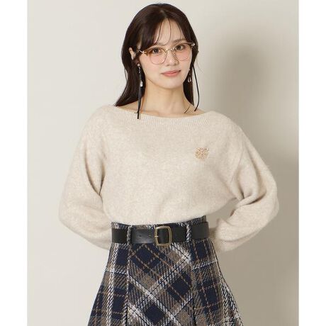 [^ԁF20082529500127]u[`肰Ȃ߂AitF~jȃItV_[jbgyDesignzEItVVy߂A₩ȃlbNCfReA炵vX܂BEӂƂ_炩jbgfނŁADSnQBE悭Ƃ̂VGbgؚAXJ[gɂpcɂ}b`܂EjAXfUC̃u[`܂؂₩ɌĂ邽߁AANZT[炸ŃR[fIEf[g₨oȂǁAiȑltF~jX^Cɂ҂̈ꖇłByFabiczEӂƂ_炩jbgfނgpBELk̂ŁAVItVȂǁÃAW\IEłꂪô|CgEzCgAx[WAuAO[4FWJƂȂ܂ByCarez􂢉\