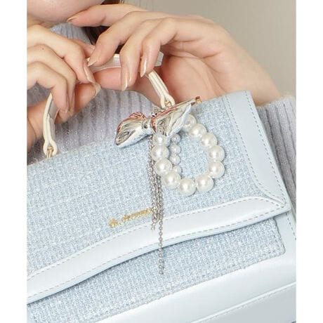 [^ԁF20082520300202]p[~^bNȊÐhobO`[yDesignzE݊̂郊{Ƒ傫߂̃p[؂₩ȃL[z_[BEn[g^̃iXJŎdグAו܂ŉ̋l܂ACełECɓ̃obOX}z̃`[ɂ߁