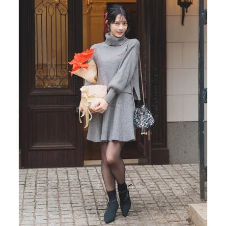 [^ԁF20082525600183]悢oĂAltF~jȃjbgZbgAbvyDesignzEIt^[gjbgƃjbgtAXJ[gZbgɂȂZbgAbvACeBENV[ȕ͋ĈVGbgŁAzf[V[Yɒ񂵂ZbgAbvR[fBE{fBCEȂChƃtAVGbg͂̃ACełE{[̂It^[ggA{[o邱ƂŊXbLƌĂ܂BEȂꊴ̂郏g[R[fy݂܂EXJ[g̃EGXg͑SdlBEp[u[`tByFabriczELk̂ҒñjbgBE{[ƗDoXŎꂽVGbgłBEłꂪô|CgEzCgAsNAO[AubN4FWJƂȂ܂ByCarez􂢉\