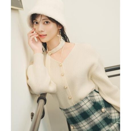 [^ԁF20082529500179]ꂢ߃X^CÂ߂ȃtF~jX^C܂ŁAI[}CeBɊ􂷂jbggbvXyDesignzEjbg`[J[tVlbNgbvXBEfReŉؚɉoĂVlbŃA`[J[vX邱Ƃŉ؂₩ȃX^CO܂E{[̂ӂƂVGbgŁAEGXgCĂƂ{[AbvEEGXgC^AEgǂł񂵂Ă܂IEJ[fBK̃VGbgƃp[{^iĂ܂BEdlByFabiczELk̂jbgngpBEłꂪô|CgEzCgAsNAlCr[3FWJƂȂ܂ByCarez􂢉\