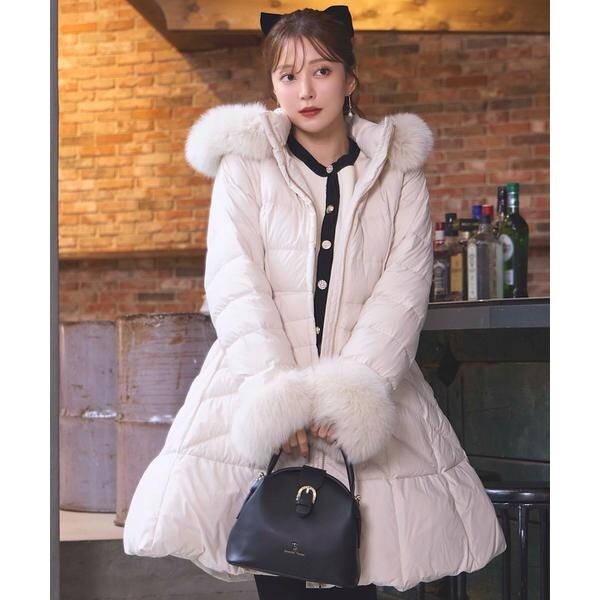 完売 Swingle FOXファー付ドレスダウンコート FOXファー付ドレスダウンコート | スウィングル(SWINGLE