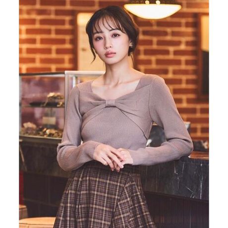 [^ԁF20072529705053]ygh̃{fUCƁAx[VbNȃN[lbN2WAYŊy߂郊ujbgvI[o[zyPointzEO2WAYňۂςȂy߂jbgvI[o[BÊɃtBbgאgVGbgŁA茩ĂlbNfUC₹ʂ҂łjbgvI[o[BE_炩Lk̍jbgɂȂĂAu҂݂̂̃CEɂAtBbĝTCYłSĒĂ܂BPA@F􂢓FȂnFLkF򊴁FȂňF