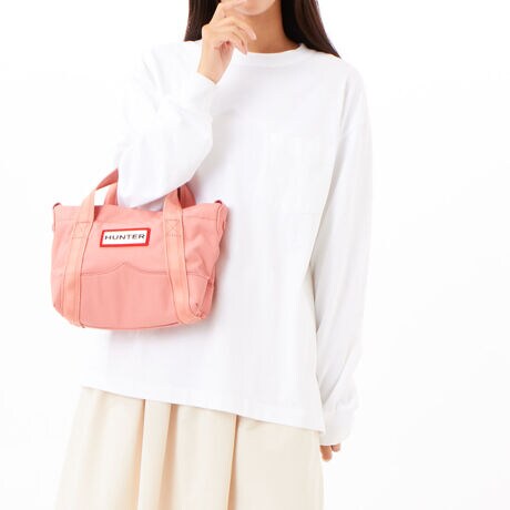 [^:UBS1203KBM5A]HUNTER/NX{fBƂĂĂ~jg[g@25H~̃V[YJ[HŐ≘ɋJ̓⃌W[ł̎gpSg[g̃~jTCY̓X}[gtH₨zA500~bg̃ybg{g傫BybĝUA[NAEgStȂǂ̃X|[cV[ł̉ו̎^їpɂ߁BEO\ȃV_[XgbvtĂ̂Ń{fB[obÔ悤Ɏ΂ߊ|ŎƂł܂BȂǂ̋Mdi[ɂꂵ|PbgŎpɒĂ̂łBn^[̃g[gV[Y̒ōł~jTCYŁAig͂̂Ɨs̋MdiobOƂĂ߁B̓JtȃV[YiJ[BԐF܂B(UBS1203KBMjEϐiCcC̕\nEg̕ی100%TCN|GXȇϐnE^їp̃gbvnhEKƔėp߂Oƒ\ȃXgbvETChNbvfBe[EMdip̓|Pbg