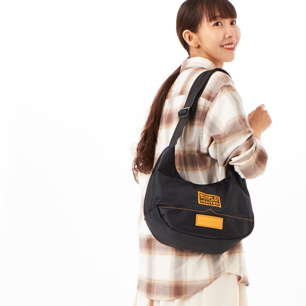 ナイロン ミディ ホーボー ボーン イン スコットランド | ハンター