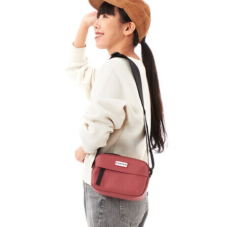 [^:UBX2234CPE5A]HUNTER/Jɂo[^b`fރV[Y25NH~̃V[YJ[ϐɗDꂽo[^b`̃|GXefރV[ỸNX{fBobO@25H~V[YJ[RpNgȂ@\ɗDꂽ~jTCỸNX{fBłBzX}[gtH̋Mdi^Ԃ̂ɗzIȃRpNgȃTCYBNEʂ킸gVvȃfUCłBXgbv̕L߂ɂĂ̂Ŏ΂ߊ|ɂƂ̂Ɏ܂悭tBbg܂B\Ȃ̂ŃV_[ƂĂNX{fBƂĂ܂BEhWbp[JEtg@t@Xi[t|Pbg~PE@I[v|Pbg~P