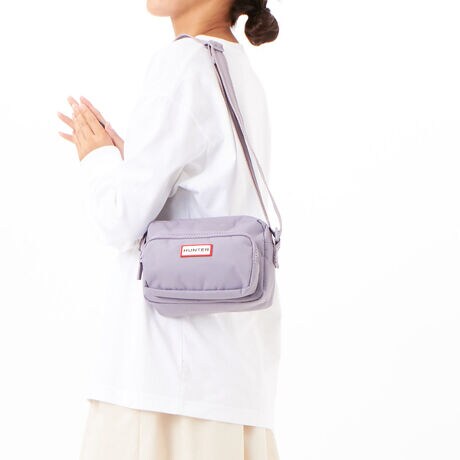 [^:UBX3930KBM5A]HUNTER/VvȃfUCŃfC[[XɍœK@25H~V[YJ[͂g₷@\ȂNX{fBobOKîɍœKȃTCỸNX{fBobOBϐ̃TCNiCAnɂ̓TCN|GXegpĂ܂BXgbv͒߂\ŁANbvɂ̓n^[̃VOl`[G{XHŎ{Ă܂Btgɂ͏[ɕ֗ȃ~j|PbgB̓V[YiJ[ŃsNƃCbN2FWJԐF̓WJ܂(UBX3930KBMj