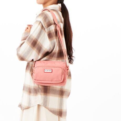 [^:UBX3930KBM5A]HUNTER/VvȃfUCŃfC[[XɍœK@25H~V[YJ[͂g₷@\ȂNX{fBobOKîɍœKȃTCỸNX{fBobOBϐ̃TCNiCAnɂ̓TCN|GXegpĂ܂BXgbv͒߂\ŁANbvɂ̓n^[̃VOl`[G{XHŎ{Ă܂Btgɂ͏[ɕ֗ȃ~j|PbgB̓V[YiJ[ŃsNƃCbN2FWJԐF̓WJ܂(UBX3930KBMj