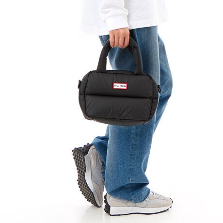 [^:UBX5513KBM]{[̂pt@[ڂo̕KiRpNgɓ{XgobOBϐTCNiCgpĂAXm[u[cƍ킹X^COy݂܂BCRp[gg500ml̃ybg{g[\ŁA[ɕ֗ȃWbvt~j|PbgĂ܂Bt̃V_[Xgbvt΁AV_[obOƂĂg܂B