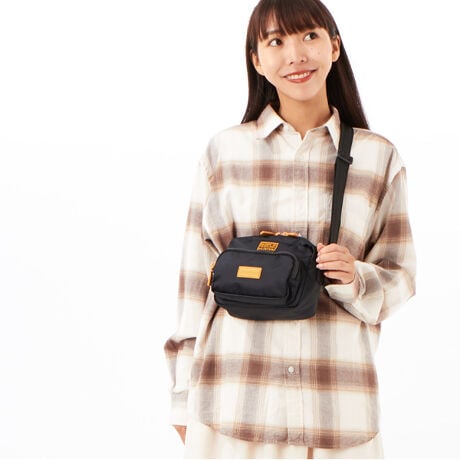 [^:UBX5556KBM5A]HUNTER/VvȃfUCŃfC[[XɍœK@Hunter̋NےuBORN IN SCOTLANDv^O炢܂͂g₷@\ȂNX{fBobOKîɍœKȃTCỸNX{fBobOBϐ̃TCNiCAnɂ̓TCN|GXegpĂ܂BXgbv͒߂\ŁANbvɂ̓n^[̃VOl`[G{XHŎ{Ă܂Btgɂ͏[ɕ֗ȃ~j|PbgB