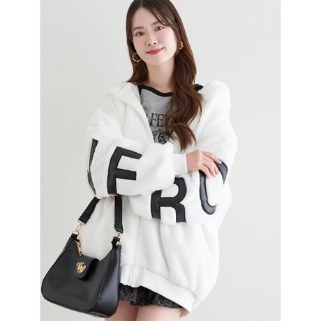 [^ԁF25560757916]wʂɕ`ꂽrbOSp̃ANZgɂȂu]BƂVGbĝ߁Aj֌WȂp܂B̃t@[fނgSnBfC[[Xx̂oȂǁAL􂵂ĂACełBfipjgF165cmMTCYpfiTbNX/x[WpjgF167cmMTCYpfiItzCgpjgF160cmMTCYp