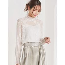 シアー刺繍インナーブラウス