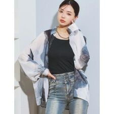 モノトーンアート柄プリントシフォンシャツ