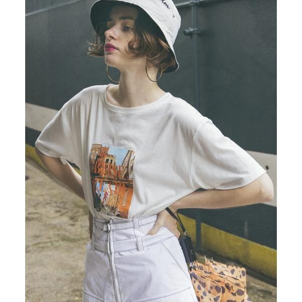 BRISE CLAIR フォトプリントTシャツ | レディアゼル(REDYAZEL
