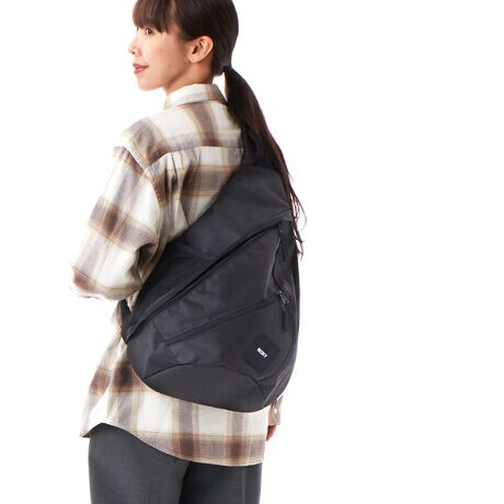 [^:RBG251314]EV_[̃ebNpbNE肵Ɨ̊̂`EwʂƃV_[ɃNbVfނgpĂ̂ŁAוďdȂĂɂ̂Et@Xi[ɂ̓e[v𒅂̂ŁAJ₷dグ܂Eɂ̓^ubg|PbgAybg{gPTCh̃bV|PbgĂ܂EV_[DJɃ~j|[`L[z_[ȂǂtăIWĩJX^}CY\