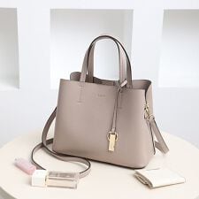 アングリッド(Ungrid)のキーリングチャーム付　両アオリポケット　ハンドバッグ