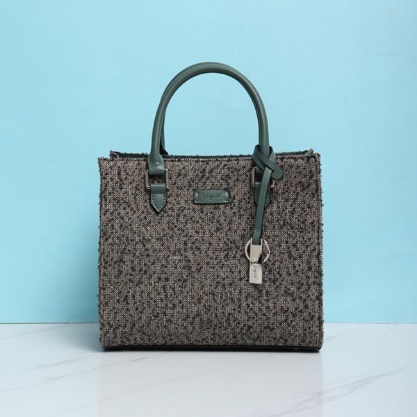 [}C]w{[t@ubN L[`[tAI|PbgXNGAnhobO/AObhiUngridj I[u