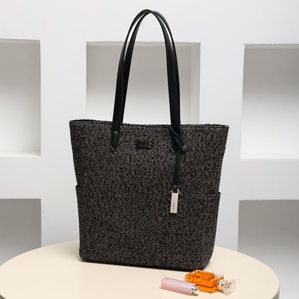 ヘリンボーンファブリック　キーチャーム付きラージトートバッグ