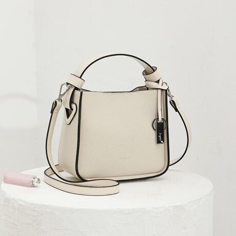 [^:UNG-54070B]ʂ̂ȂƂfUCłǂȃX^COɂ킹₷IfUCƋ@\˔Vvȍ~jnhobOłÔȂuVvfUCvfUC͍ŒŁAőȃVvɁBghXNGAtHŗ]vȂ̂ȂăXy[Xő[ɊpBX}[gȖʂ̂ȂVvAip|CgłBJ[ŃR[fBl[gɎ₷IRpNgȂ̂Ɏ[͂QłI߂Ȃ炽܂BԂ̃fUCŖOȂ̂ŃwreĉACełByfUCzONEOFFȂVvtH̑lJWAȏifUCBo|ɂ҂̒悢TCYɁAVvȃfUCLt@bVɃtBbgByfށE@\zE1dĂȂ̂Ōyʂȃ\tgfށB≘ꂪCɂȂɂVNPUłEV_[͎O\2WAYdlEetāAƃ}`莩܂E|CgɂȂ錮Ȃǂt֗ȃSL[O`[tyX^CzV[I΂i͂AȂ̂Ńp[eB[⑲ƎAwȂǂ̃hXp[eB[AtH[}V[ɂV[YXXI`yʃ\tgVNV[YWJiԁ`UNG-54090B@AI|PbgnhobOUNG-54100B@|[`t[Wg[gobOUNG-52980B@}CN~jV_[obO`Ungrid`Cɓo^EiCɓo^iCɓo^ĂƂōēגʒmAXg1_̒ʒmAZ[ʒm󂯎肢܂BCɓo^邾Ȃ̂ŁACɂȂi͐񂨋Cɓo^肢܂ EVbvCɓo^ĂƂŐViēׂȂǁAȏ󂯎肢܂B@@UngridBRAND CONCEPT Live gun gridhugɎꂸ悤BvSn̂悢͐SLɁAfUC͓ɎhB͂Ȃ̖ɍKƎM炷ł傤B炵@Ɓ@z̎BUngrid͂̏BuȂ肽ւȂv`ł΂ƊĂ܂BȂz`Sy߂܂悤ɁB